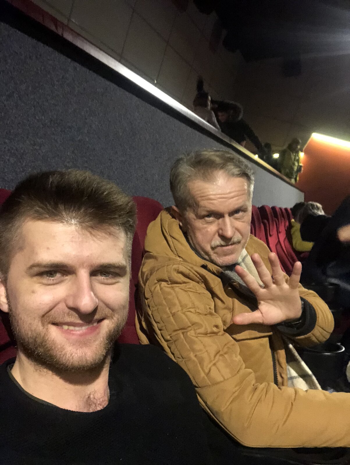 Собирали с отцом стеллажи на офисе